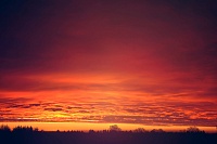Народные приметы: красный восход солнца - к перемене погоды